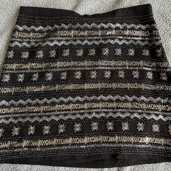 Verty Black and Silver Patterned Mini Skirt Beaded - Picture 1 of 4